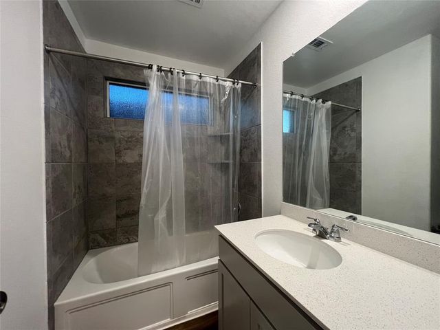 111 Vintage DR, San Marcos, TX 78666