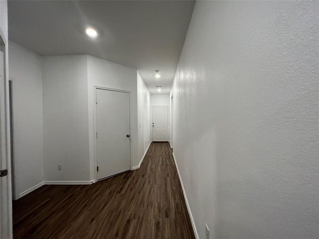 111 Vintage DR, San Marcos, TX 78666