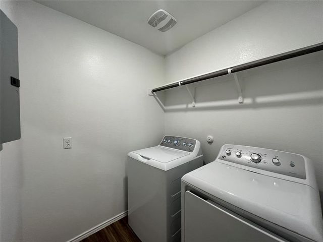 111 Vintage DR, San Marcos, TX 78666