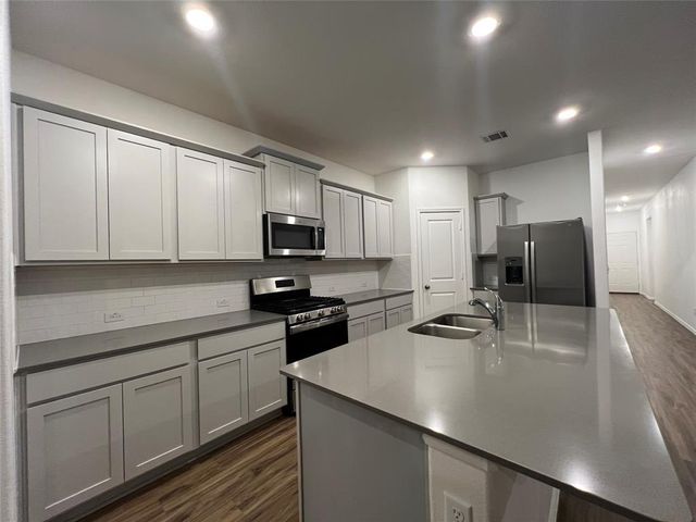 111 Vintage DR, San Marcos, TX 78666
