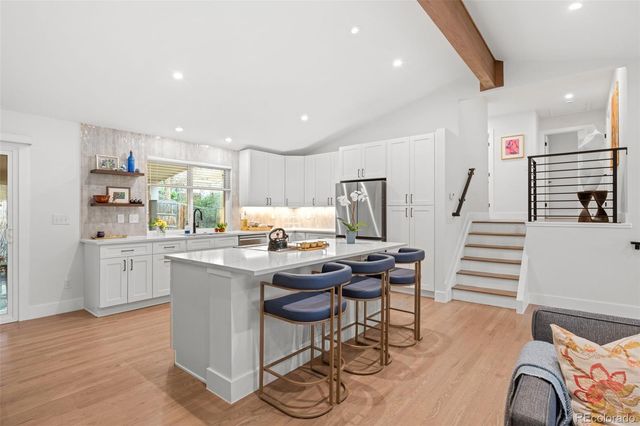 813 W Geddes Circle, Littleton, CO 80120