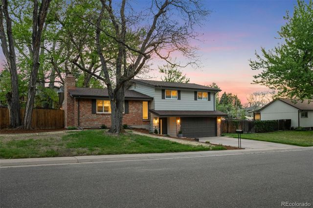 813 W Geddes Circle, Littleton, CO 80120