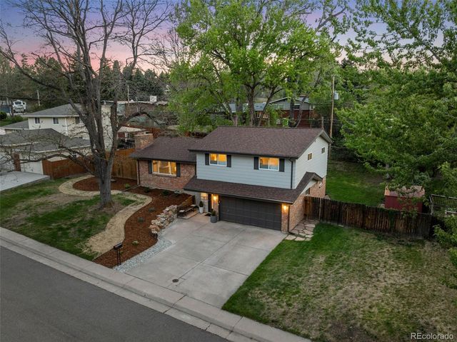 813 W Geddes Circle, Littleton, CO 80120