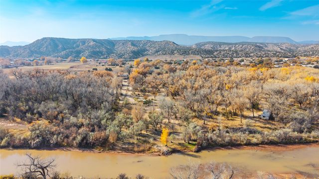 26 Private Drive 1618A, Abiquiu, NM 87510