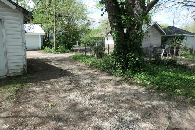 614 N Chester Avenue, Indianapolis, IN 46201