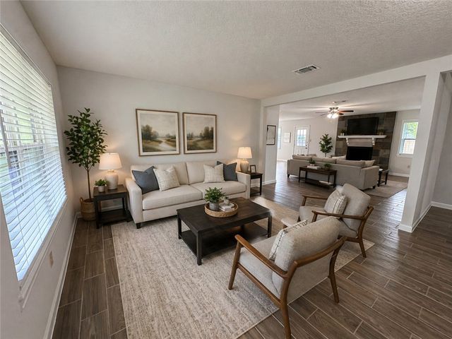 2402 Barak Lane, Bryan, TX 77802