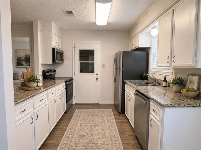 2402 Barak Lane, Bryan, TX 77802