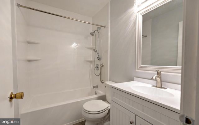 203 POPLAR STREET, Turnersville, NJ 08012