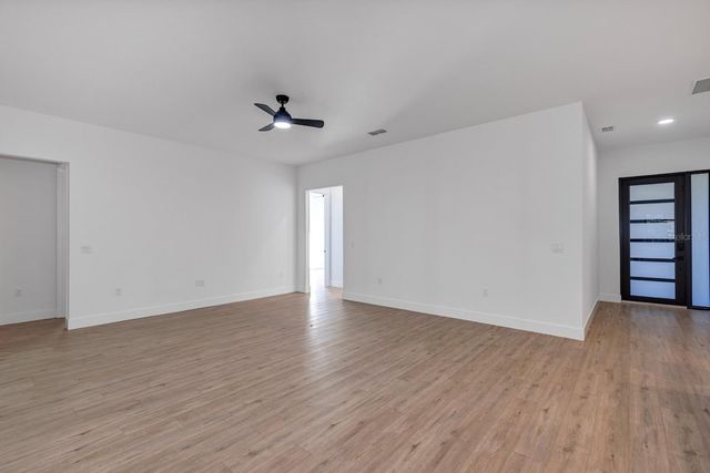 493 SYCAMORE, Port Charlotte, FL 33954