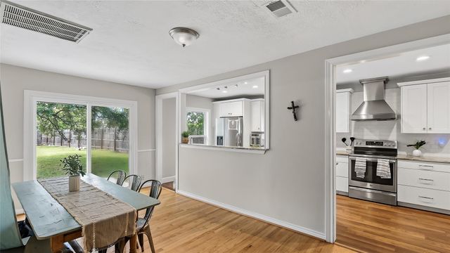 413 Walton Drive, College Station, TX 77840
