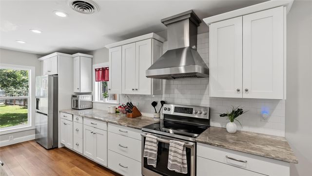 413 Walton Drive, College Station, TX 77840