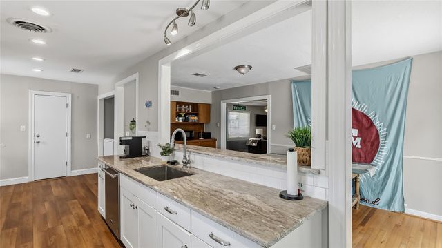 413 Walton Drive, College Station, TX 77840