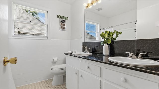 413 Walton Drive, College Station, TX 77840