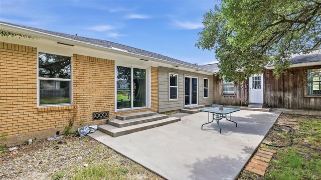 413 Walton Drive, College Station, TX 77840