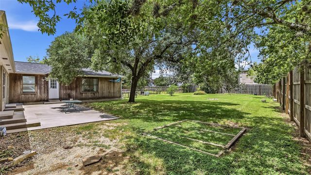 413 Walton Drive, College Station, TX 77840