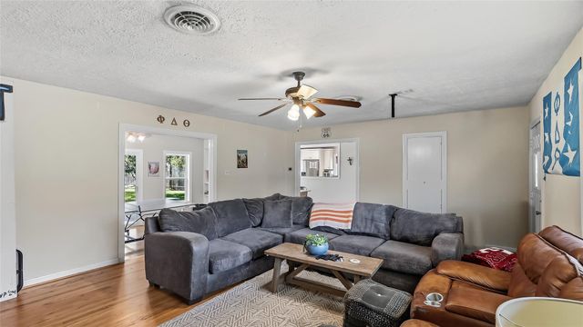 413 Walton Drive, College Station, TX 77840