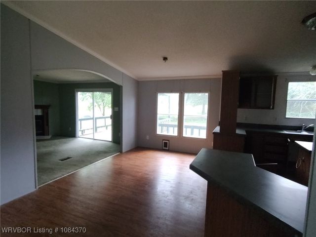14840 White Valley Road, Mulberry, AR 72947