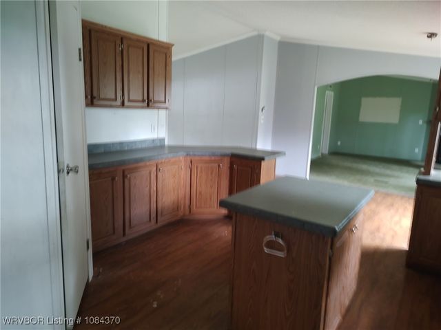 14840 White Valley Road, Mulberry, AR 72947