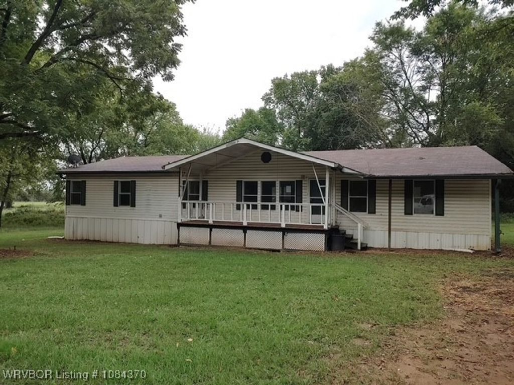 14840 White Valley Road, Mulberry, AR 72947