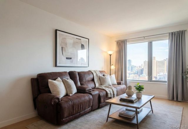 13835 39th Avenue 12F, Flushing, NY 11354