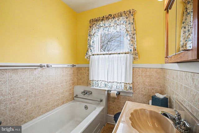 355 S CAMP ST, Red Lion, PA 17356