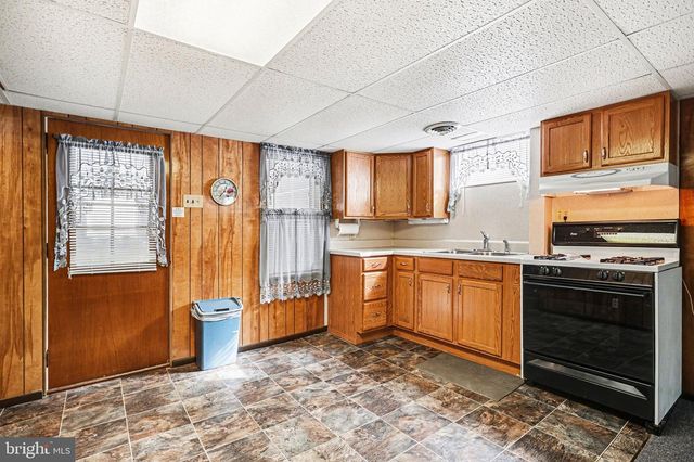 355 S CAMP ST, Red Lion, PA 17356