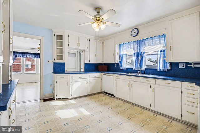 355 S CAMP ST, Red Lion, PA 17356