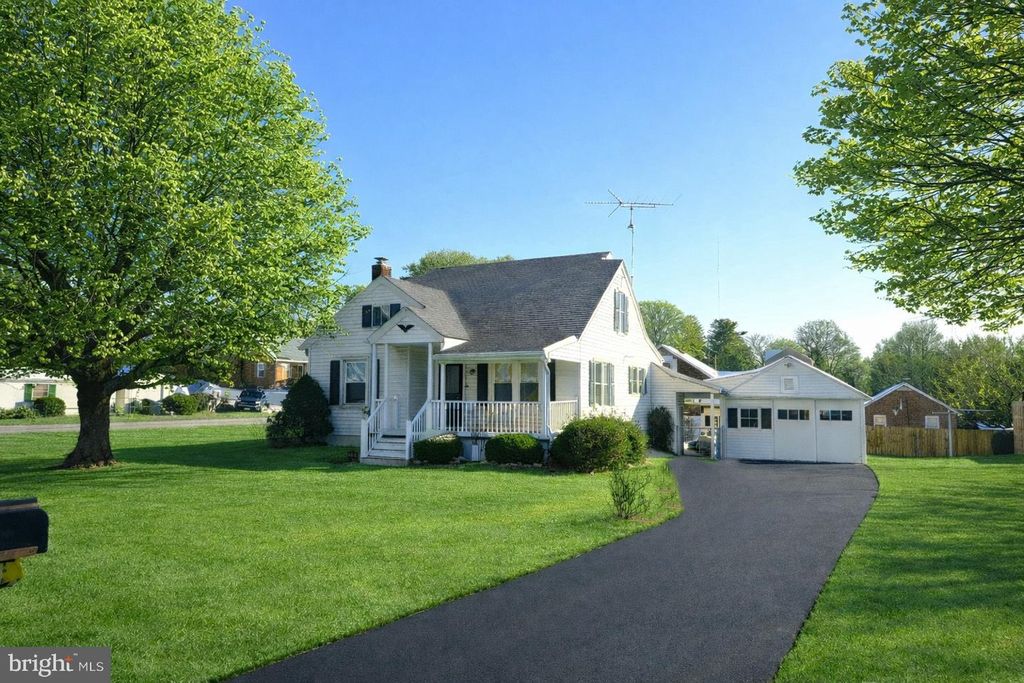 355 S CAMP ST, Red Lion, PA 17356