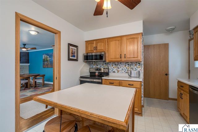 145 S Skyline Drive, Mankato, MN 56001