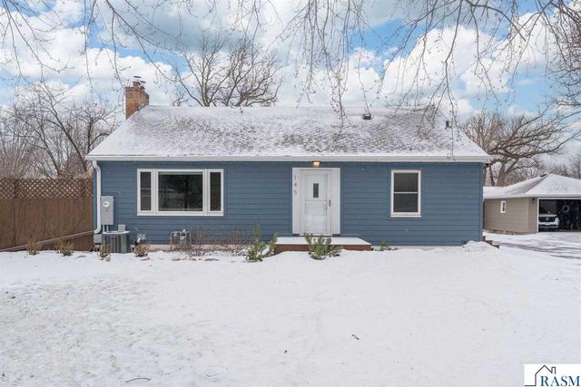 145 S Skyline Drive, Mankato, MN 56001