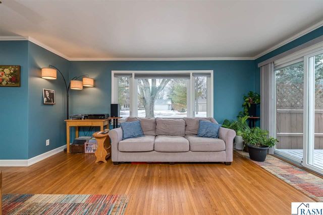 145 S Skyline Drive, Mankato, MN 56001