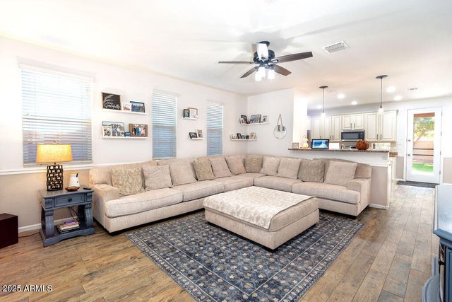 7511 E OSAGE Avenue, Mesa, AZ 85212