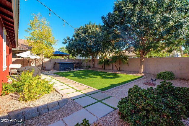 7511 E OSAGE Avenue, Mesa, AZ 85212