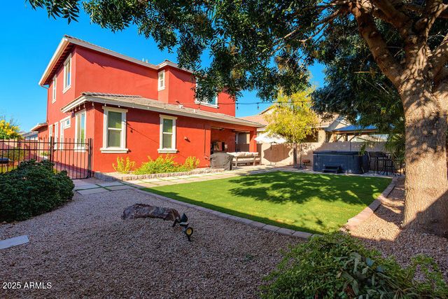 7511 E OSAGE Avenue, Mesa, AZ 85212