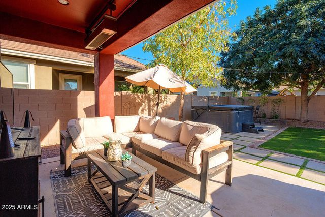 7511 E OSAGE Avenue, Mesa, AZ 85212