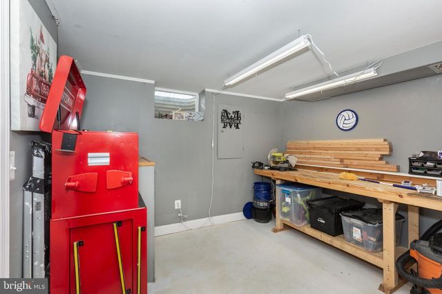 1103 TALL PINES DR, Westminster, MD 21157