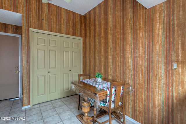 3088 S Placita Del Avestruz, Green Valley, AZ 85622