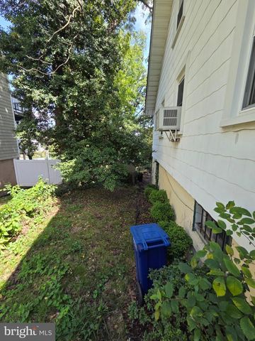2137 30TH ST NE, Washington, DC 20018