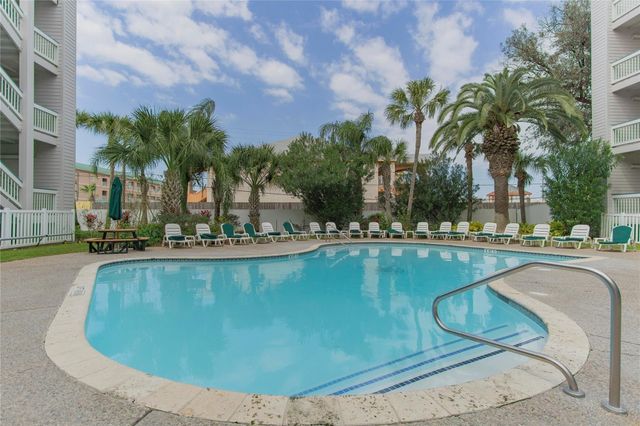 6102 Seawall Boulevard 389, Galveston, TX 77551
