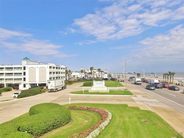 6102 Seawall Boulevard 389, Galveston, TX 77551