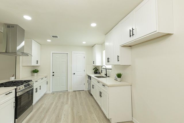 2158 Beaver Bend Road, Houston, TX 77088