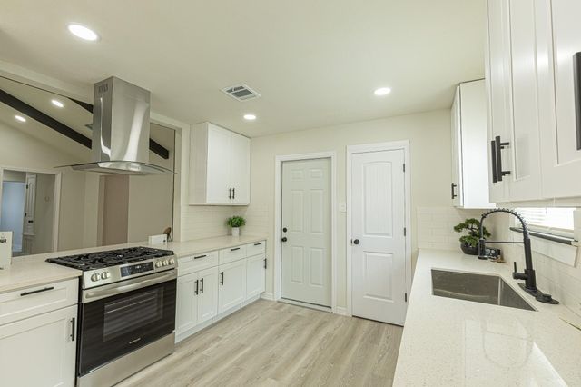 2158 Beaver Bend Road, Houston, TX 77088