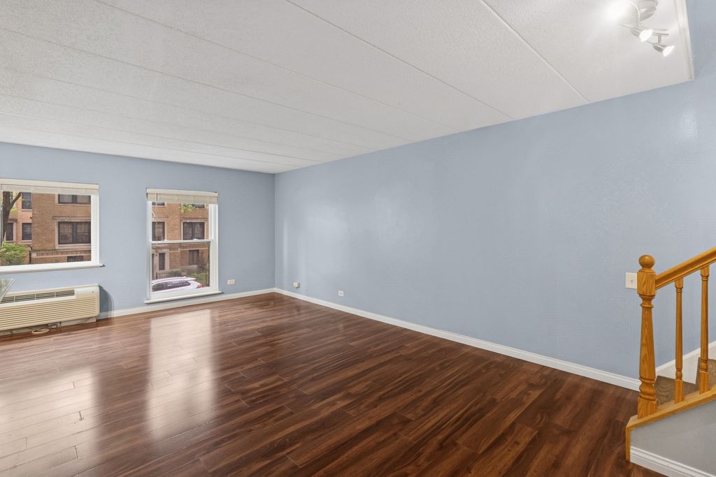 property-img