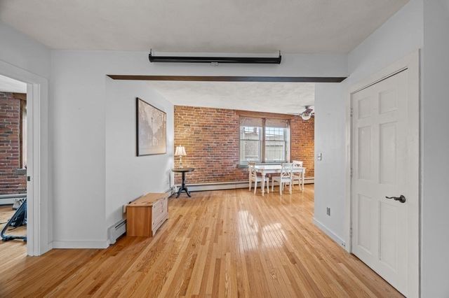 75 Summer St 5, Salem, MA 01970