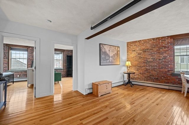 75 Summer St 5, Salem, MA 01970