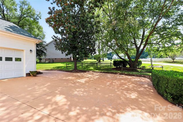 176 Toucan Road, Mooresville, NC 28117