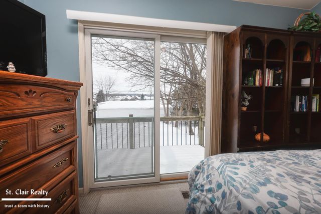 1423 S Riverside Avenue, Saint Clair, MI 48079