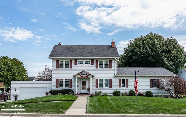 1423 S Riverside Avenue, Saint Clair, MI 48079