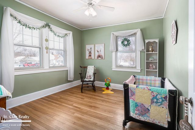 1423 S Riverside Avenue, Saint Clair, MI 48079