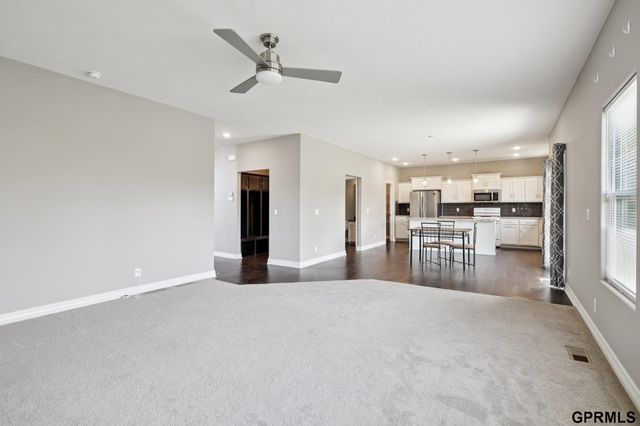 4504 S 198Th Street, Omaha, NE 68135